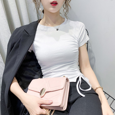 Ikdienas sieviešu t-krekls ar saitēm un apaļu kakla izgriezumu