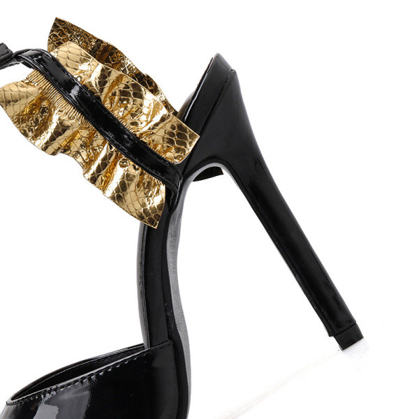 Elegantsed pandlaga naiste kõrge kontsaga kingad