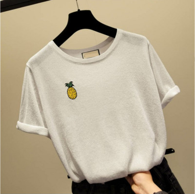 Modernūs moteriški marškinėliai trumpomis rankovėmis ir ananasų siuvinėjimais
