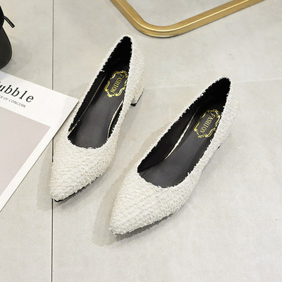 Модерни дамски обувки с дебел ток 