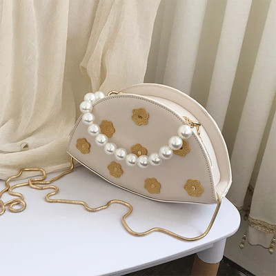 Moderna sieviešu soma ar 3D ziediem un garu ķēdīti