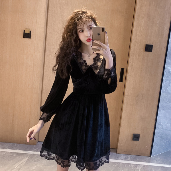 Retro stiilis sametist ja pitsist naiste kleit