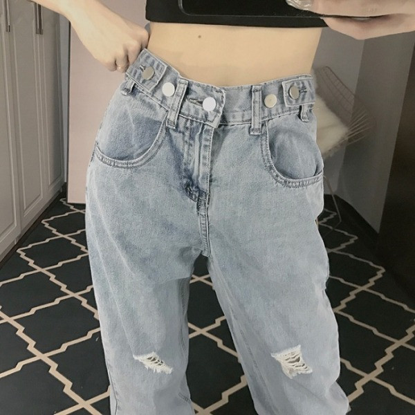 Naujo modelio sportiniai-laisvalaikiai džinsai su plėšytais motyvais