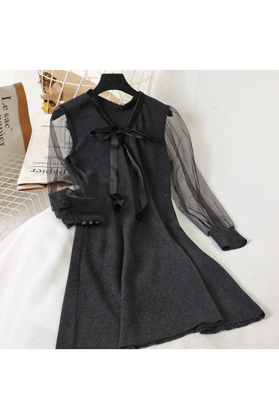 Дамска ежедневна къса рокля с шпиц деколте и дълъг ръкав от тюл