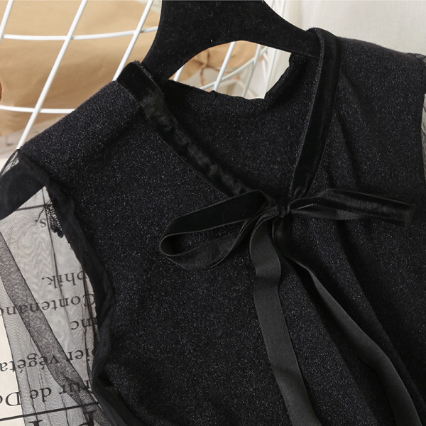 Дамска ежедневна къса рокля с шпиц деколте и дълъг ръкав от тюл