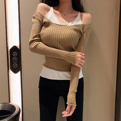 Moteriška palaidinė su nuleistomis rankovėmis ir palaidine imitacija