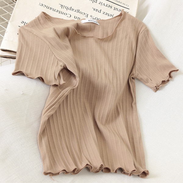 Sieviešu ikdienas blūze ar īsām piedurknēm un ovālu kakla izgriezumu