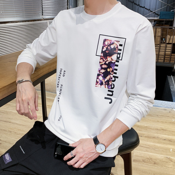 Ikdienas vīriešu blūze ar apaļu kakla izgriezumu un aplikāciju