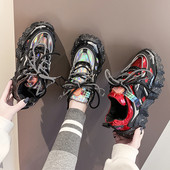 Model nou de adidasi de dama cu talpa aspra si cravate colorate