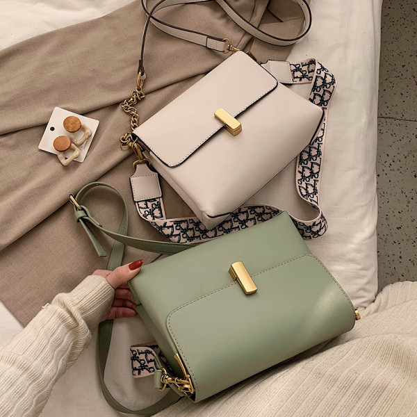 Modern női táska eko bőrből, két fogantyúval