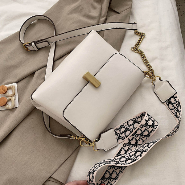 Modern női táska eko bőrből, két fogantyúval