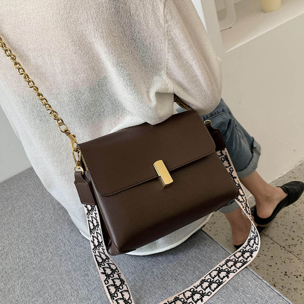 Modern női táska eko bőrből, két fogantyúval