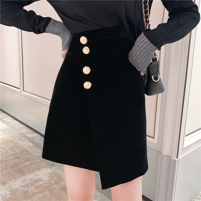 Asimetriski melni sieviešu svārki ar augstu vidukli un pogām