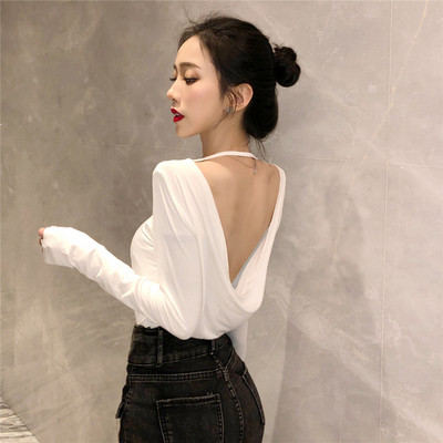 Modern női blúz csupasz háttal és ovális nyakkivágással