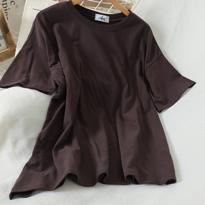 Moteriški laisvalaikio marškinėliai su ovalia iškirpte ir trumpomis rankovėmis – paprastas modelis