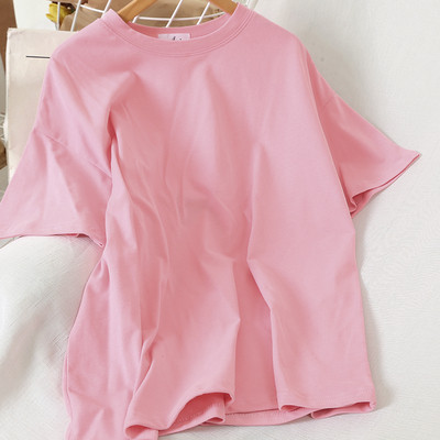 Moteriški laisvalaikio marškinėliai su ovalia iškirpte ir trumpomis rankovėmis – paprastas modelis