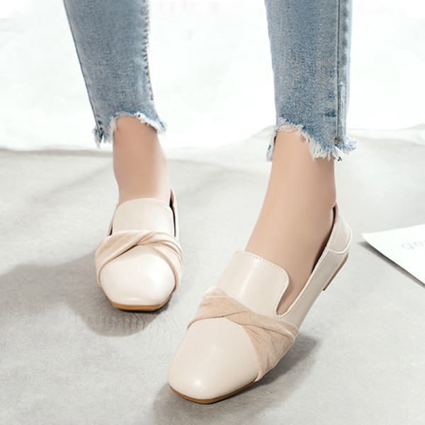 Casual ženske cipele s ravnim potplatom od eko kože u bež boji