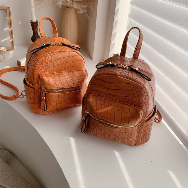 Rucsac zilnic dama cu fermoar si maner scurt si lung