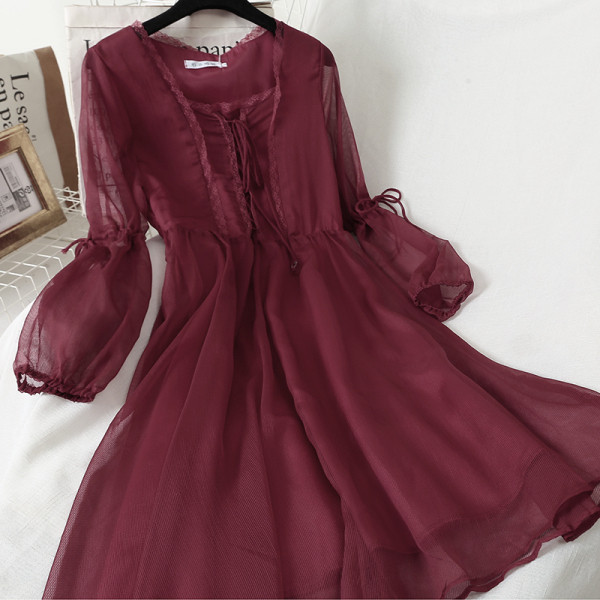 Sieviešu ikdienas kleita ar 3/4 piedurknēm un kaklasaites