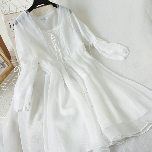 Sieviešu ikdienas kleita ar 3/4 piedurknēm un kaklasaites