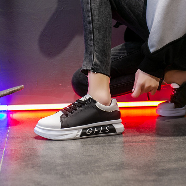 Ikdienas sieviešu kedas ar uzrakstu no eko ādas