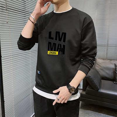 Įprasta vyriška palaidinė su apvalia iškirpte ir raštu