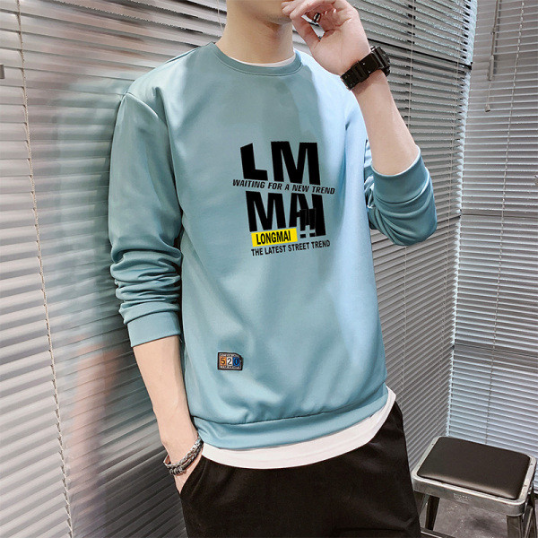 Įprasta vyriška palaidinė su apvalia iškirpte ir raštu