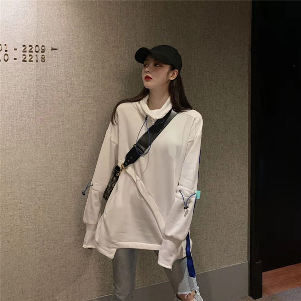 Modernūs moteriški megztiniai su užtrauktuku ir kaklaraiščiais