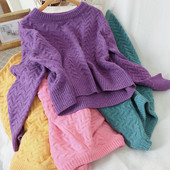 Pulover de dama tricotat cu maneci lungi si decolteu oval