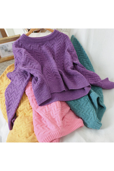 Pulover de dama tricotat cu maneci lungi si decolteu oval