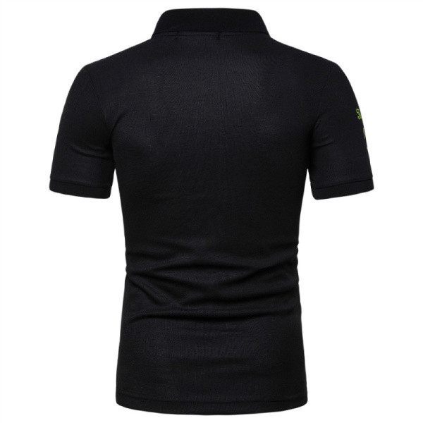 Ikdienas vīriešu t-krekls ar klasisku apkakli un pogām