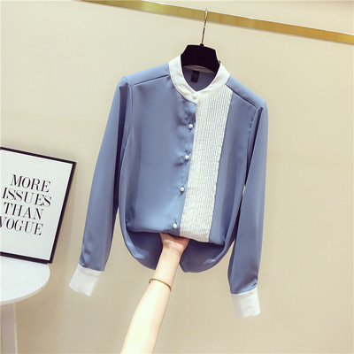 Naiste vabaaja särk nööpide ja ümara kaelusega