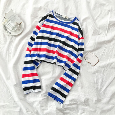 Bluză casual de damă în dungi, cu decolteu oval