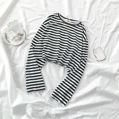 Bluză casual de damă în dungi, cu decolteu oval