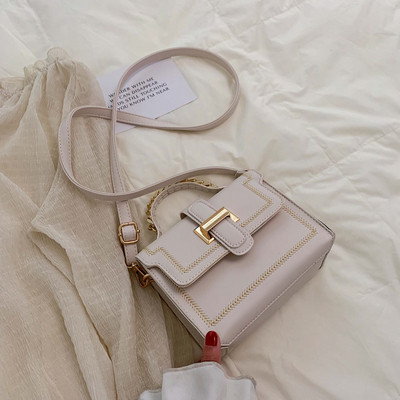 Geanta de dama moderna cu catarama si doua manere