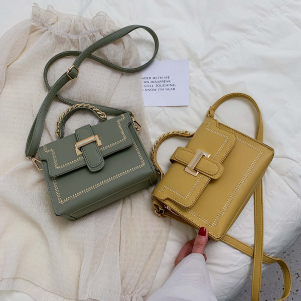 Geanta de dama moderna cu catarama si doua manere