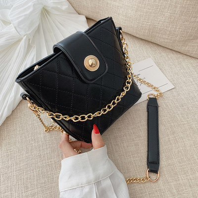 Geantă de damă elegantă, cu închizătoare și lanț metalic