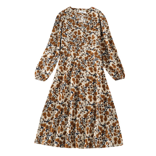 Alkalmi női ruha virágmintával és ovális nyakkivágással