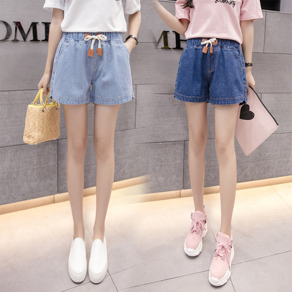 Sieviešu džinsa šorti ar saitēm un kabatām