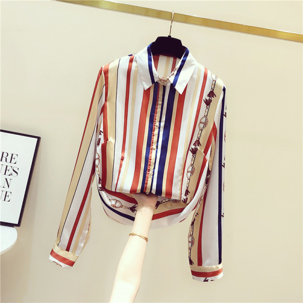 Раирана дамска риза с класическа яка -широк модел 