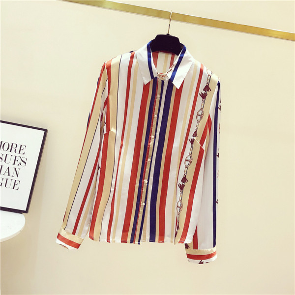 Раирана дамска риза с класическа яка -широк модел 