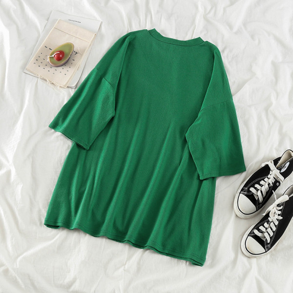 Sieviešu ikdienas blūze ar ovālu kakla izgriezumu un 3/4 platām piedurknēm