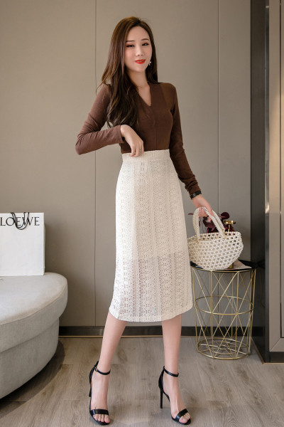 Čipkasta ženska suknja visokog struka - ravni model