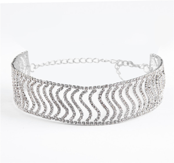 Choker de dama argintiu cu pietre