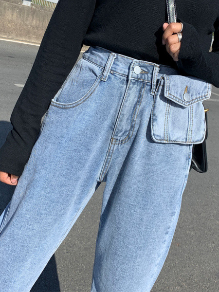 Dabartiniai lengvi moteriški džinsai su didele kišene ir dydžiais iki 5XL