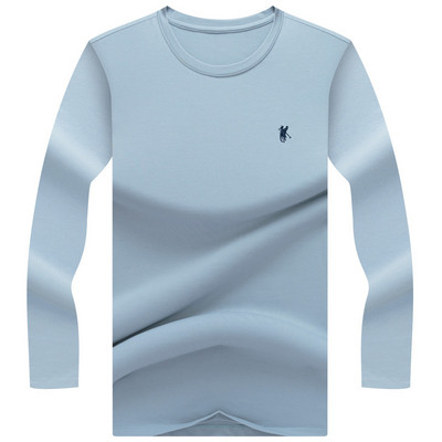 Laisva vyriška palaidinė ilgomis rankovėmis ir siuvinėjimais