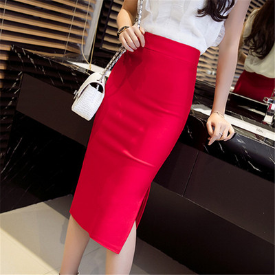 Elegáns női szoknya hasítékkal, magas derékkal