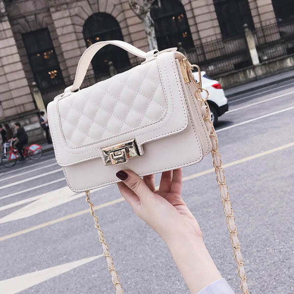 Ikdienas ādas rokassomiņa ar metāla ķēdīti