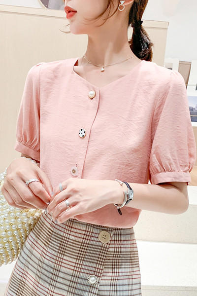 Naujo modelio moteriški marškiniai su sagomis ir trumpomis rankovėmis