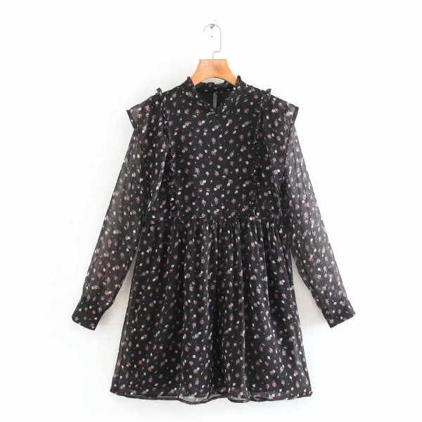 Ежедневна дамска рокля с флорален десен - разкроен модел